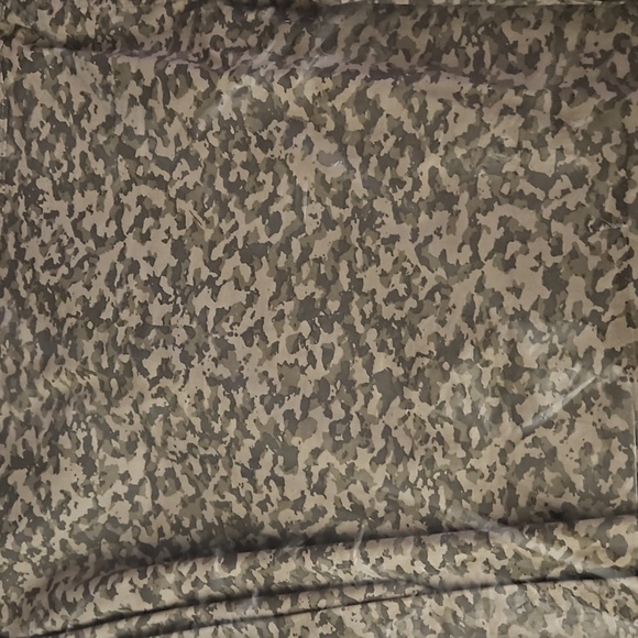 DKNY Mens Brown Camo Stretch Casual Button Up Shirt. BRAND NEW w/ TAGS!!!! - Picture 5 of 5